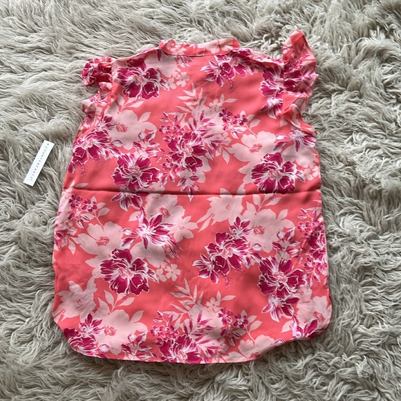 4/$19 NWT Counterparts ‘Deep Coral’ pink floral tie flutter sleeve crepe top - Picture 6 of 10